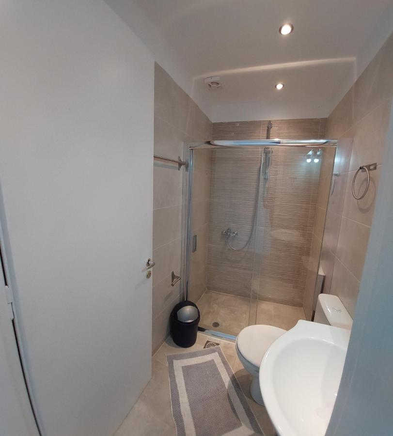 Twins Apartments นิเกียนา ภายนอก รูปภาพ