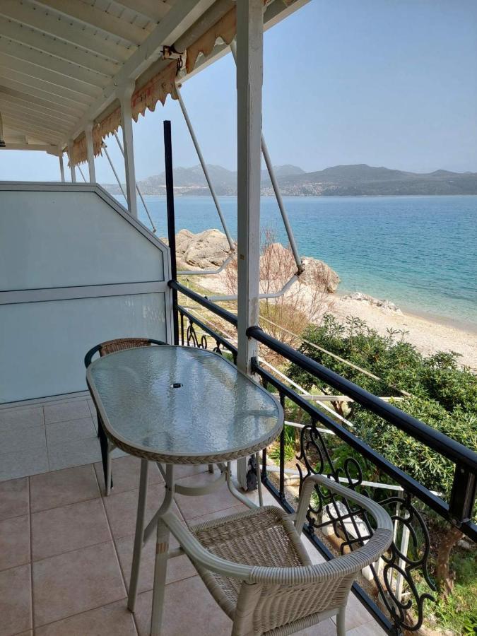 Twins Apartments นิเกียนา ภายนอก รูปภาพ