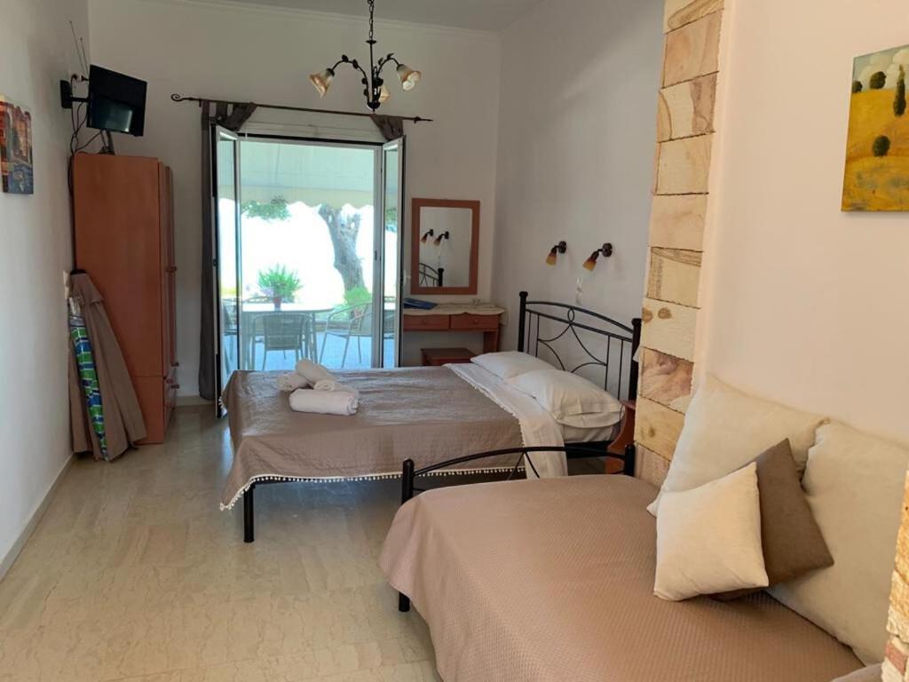 Twins Apartments นิเกียนา ภายนอก รูปภาพ
